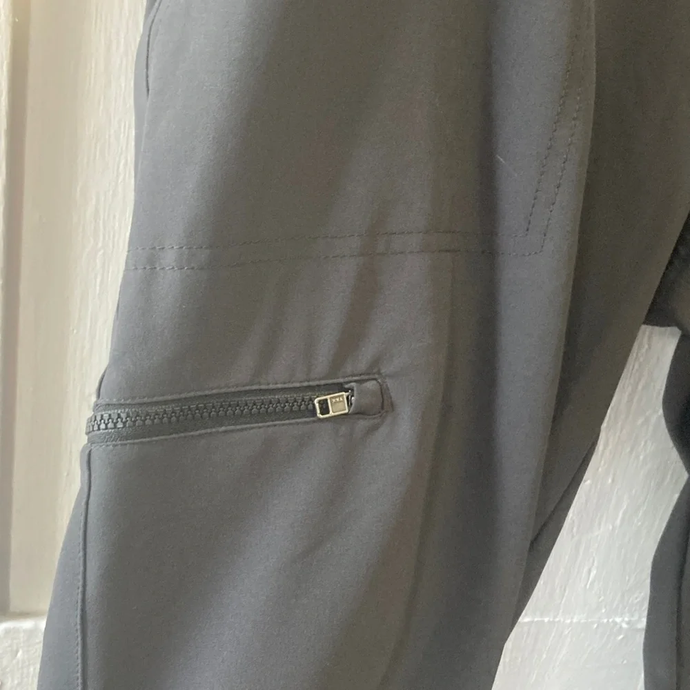 Patagonia Women's Grey Pants - Picture 6 of 9